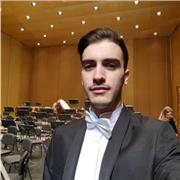 LEZIONI DI VIOLINO Laureato al Conservatorio di Musica San Pietro a Majella di Napoli